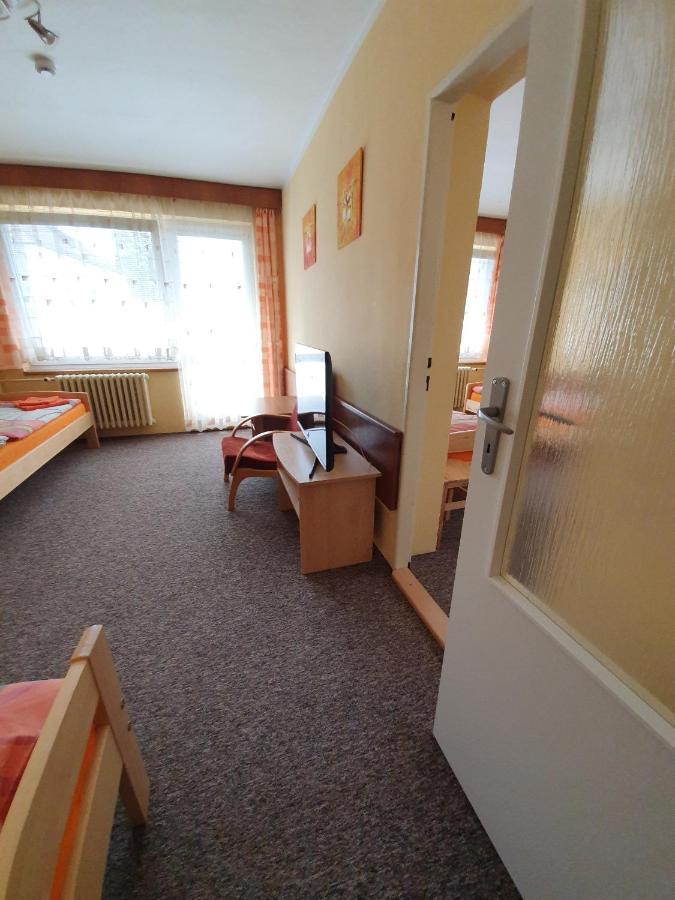 Hotel Poprad Ústí nad Orlicí Exterior foto